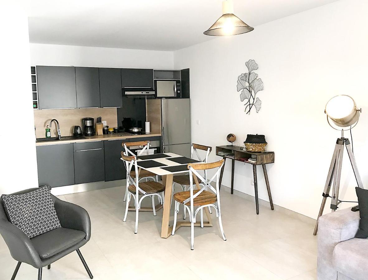 Appartement D'Une Chambre A Antibes A 550 M De La Plage Avec Vue Sur La Ville Terrasse Amenagee Et Wifi Kültér fotó